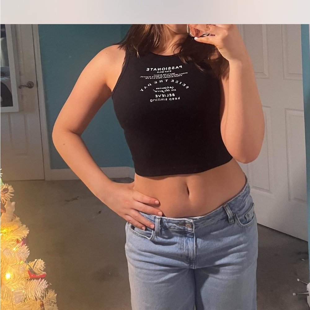 Black Sleeveless Crop Top